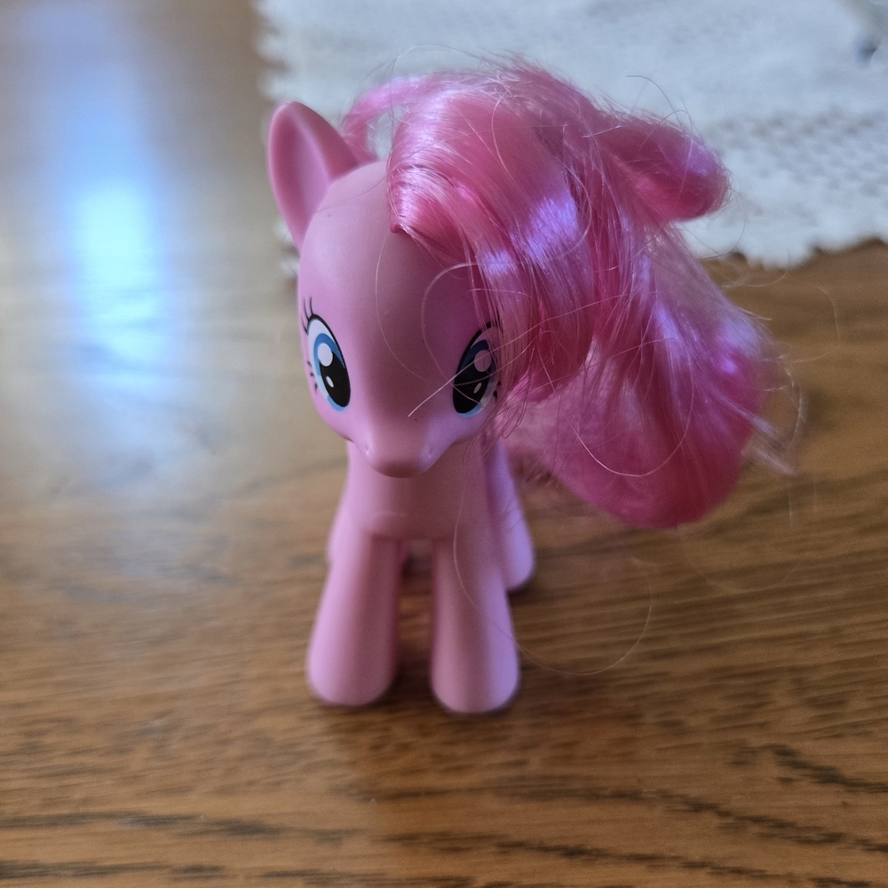 My Little Pony Pinkie Pie G4 Brushable Hair.